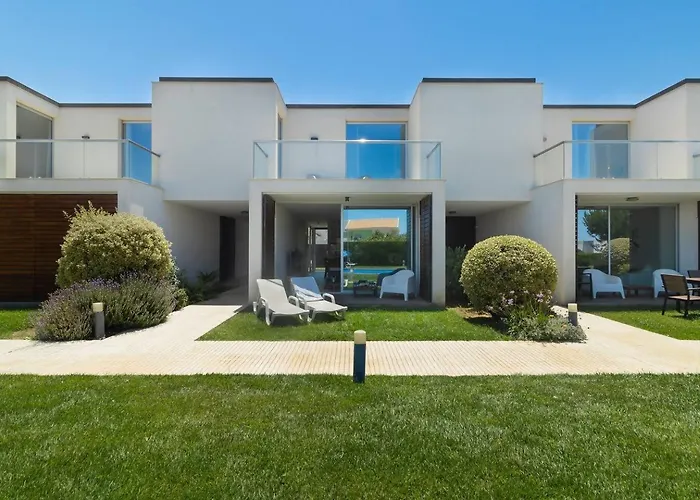 Blue Villa H Sagres - 10 Min Walk To The Beach